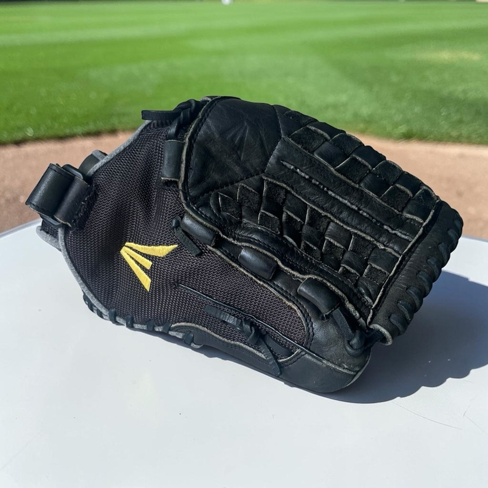 Easton Salvo SVS13 13" Glove Black professional Soft Leather Right Hand Throw